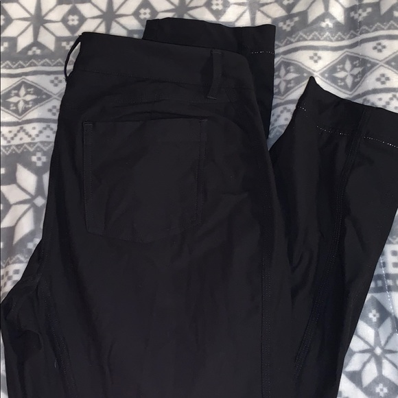 Lulu lemon size 12 joggers, like new - Picture 2 of 3